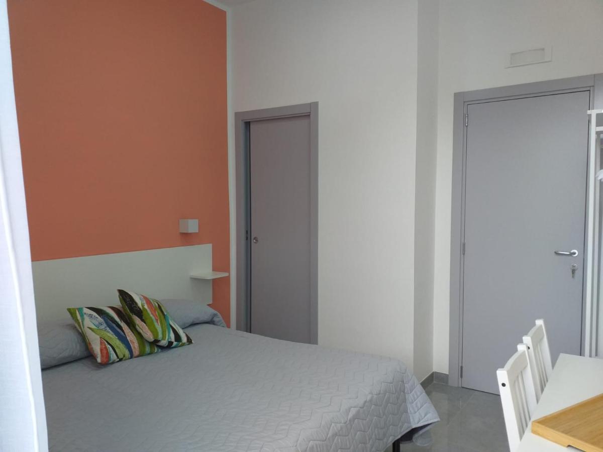 Manichiello Hotel Наполи Екстериор снимка