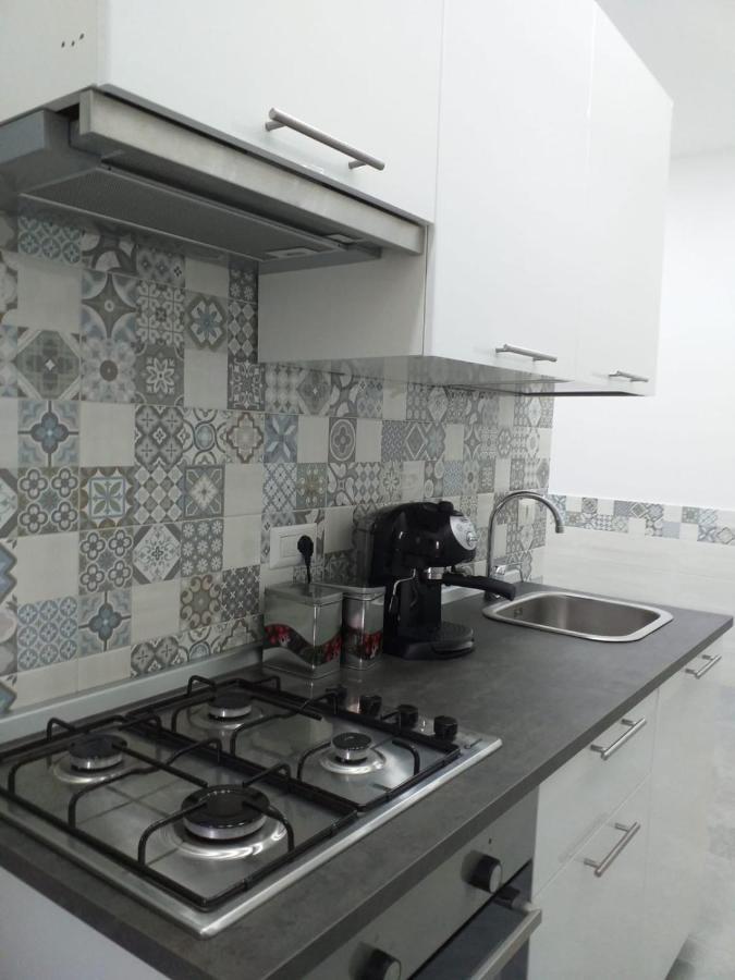 Manichiello Hotel Наполи Екстериор снимка