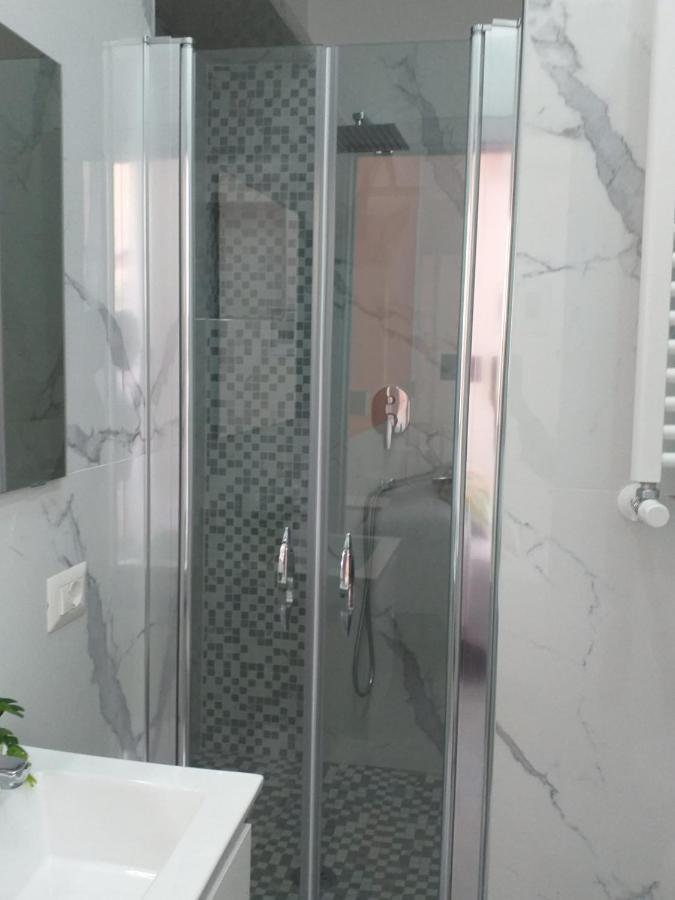 Manichiello Hotel Наполи Екстериор снимка