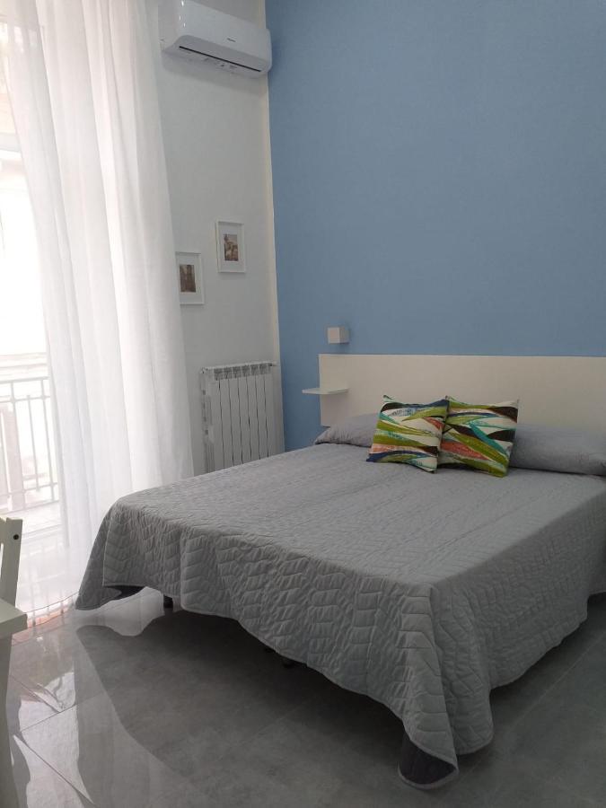 Manichiello Hotel Наполи Екстериор снимка